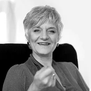 Isabelle Follain